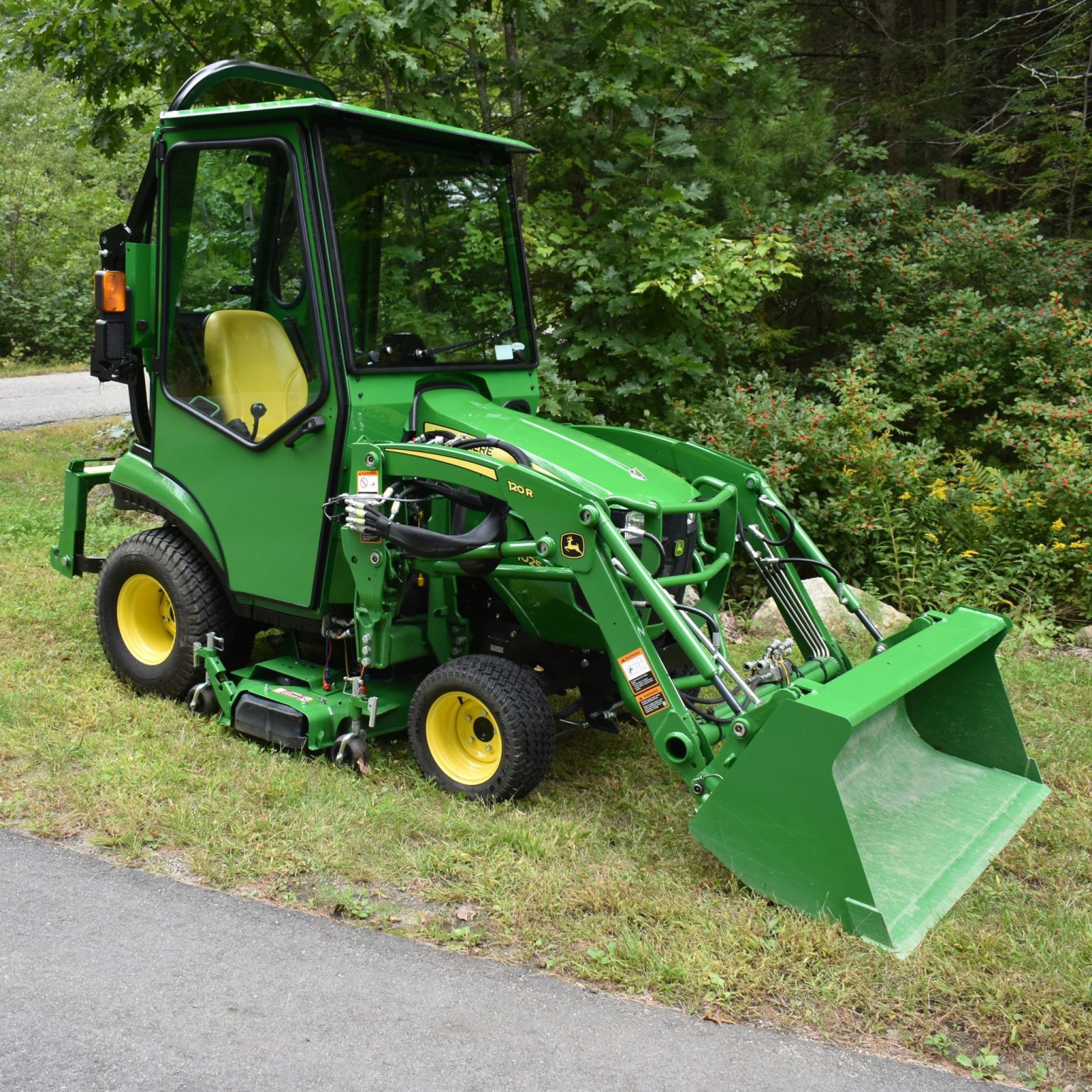 Advantage Cab for John Deere 1023E | 1025R (Mid 2017+)