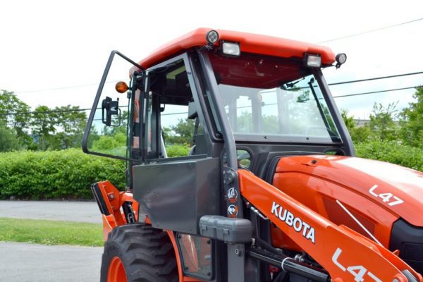 Kubota L47 TLB Premium Cab - Curtis Industries